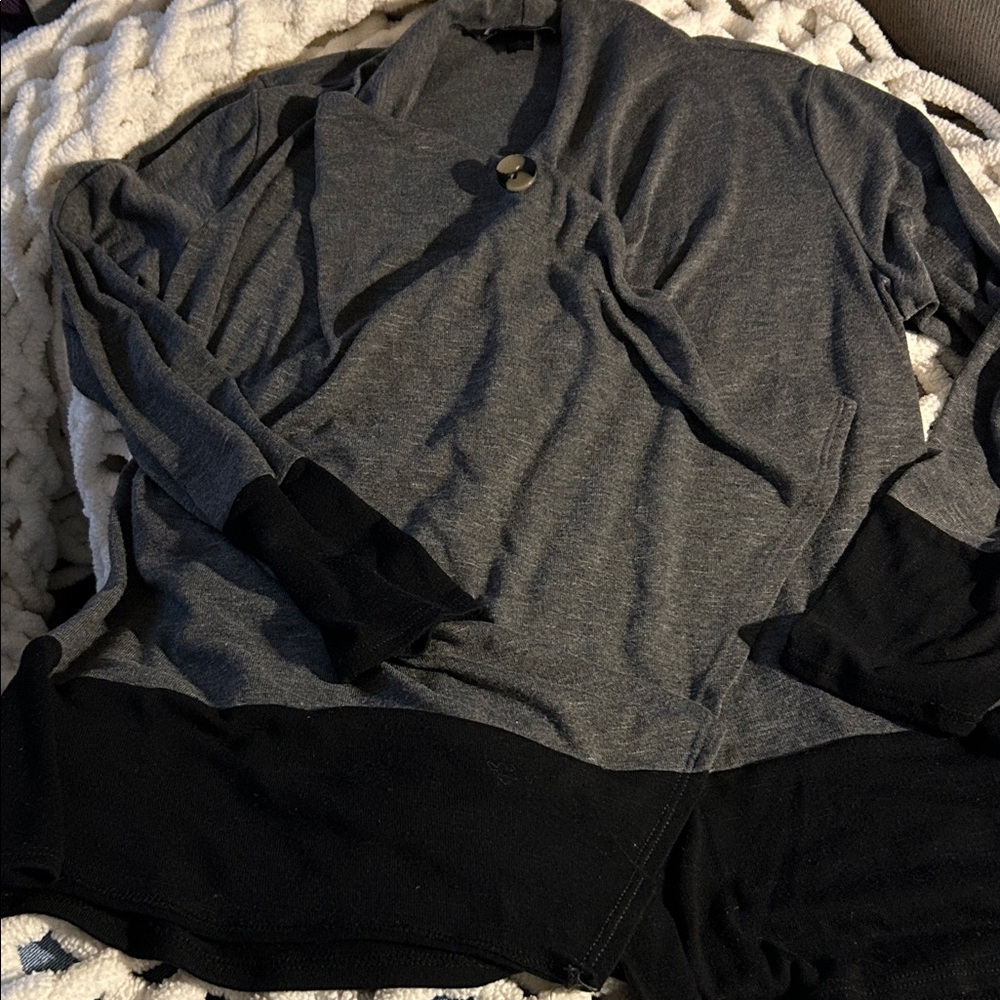 AB Studio Women’s Charcoal and Black Cardigan